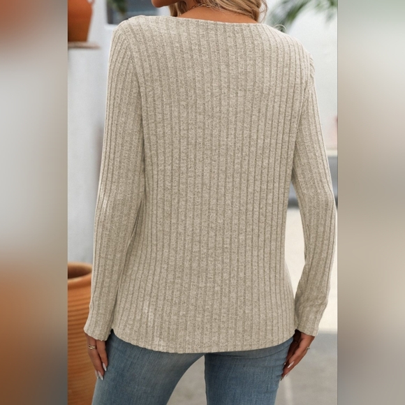 Mandy Ribbed V-Neck Long Sleeve T-Shirt - Picture 2 of 6